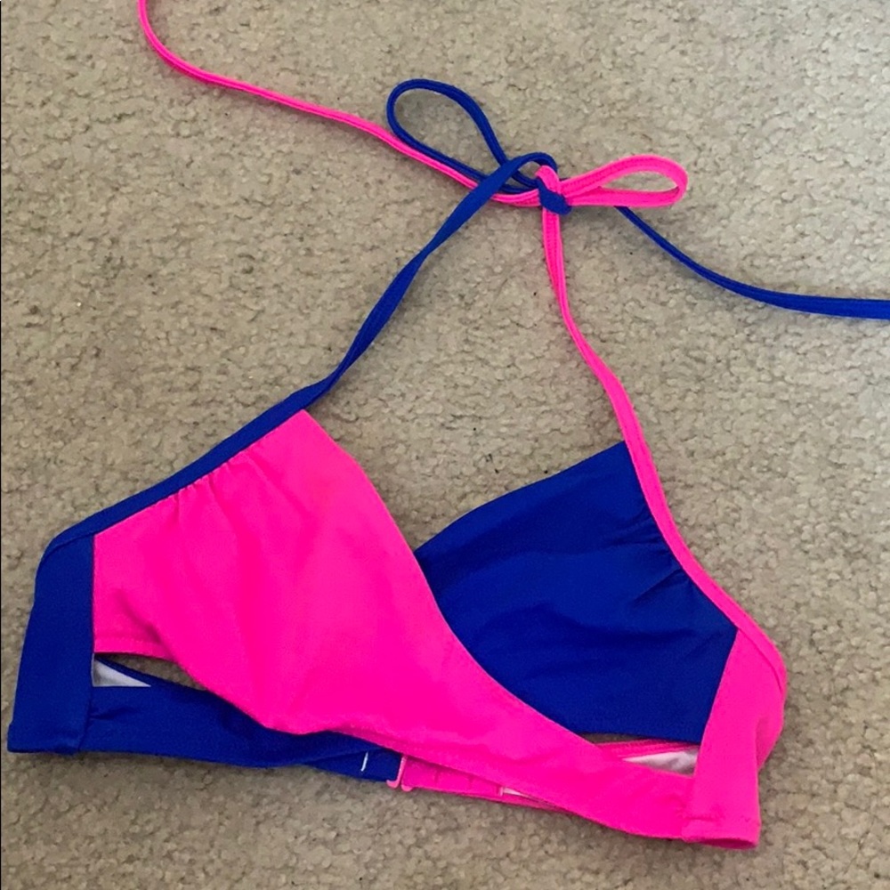 Victoria’s Secret pink swimsuit top